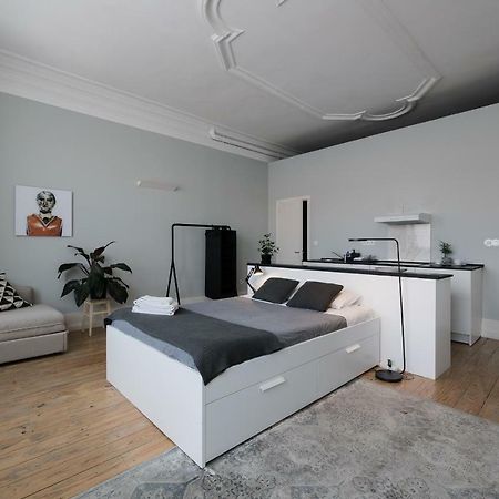 Baixa24 •P2R• Bright Apt In Vibrant Downtown OOporto Exterior foto