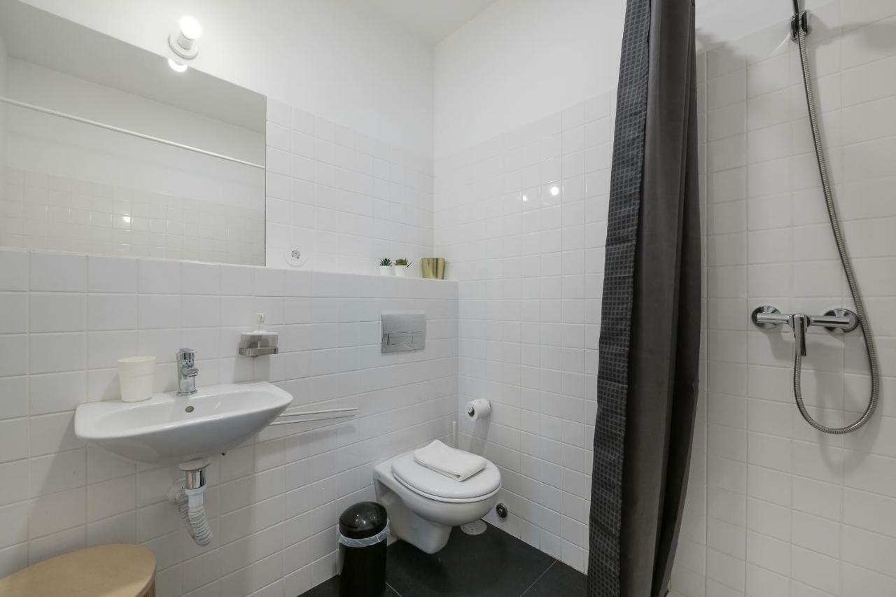Baixa24 •P2R• Bright Apt In Vibrant Downtown OOporto Exterior foto