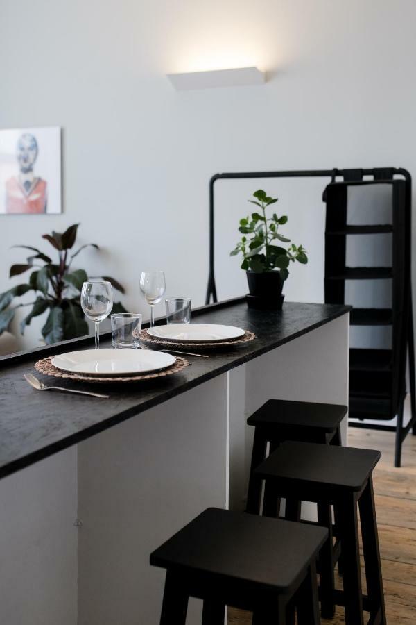 Baixa24 •P2R• Bright Apt In Vibrant Downtown OOporto Exterior foto