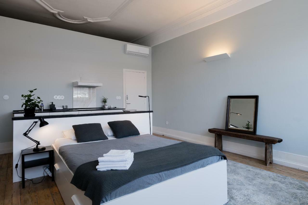 Baixa24 •P2R• Bright Apt In Vibrant Downtown OOporto Exterior foto