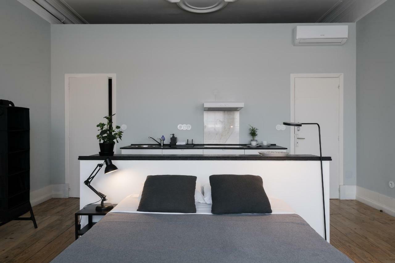 Baixa24 •P2R• Bright Apt In Vibrant Downtown OOporto Exterior foto
